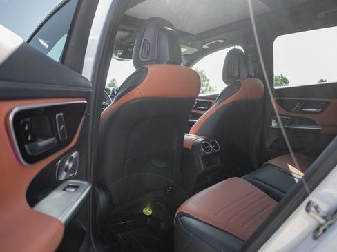 Certified 2023 Mercedes-Benz GLC 300 image 30