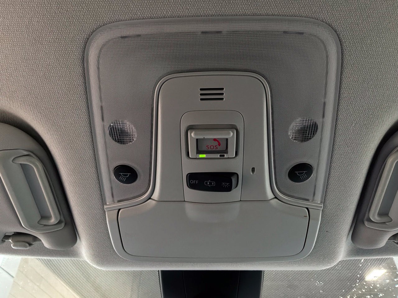 Used 2021 Toyota Prius LE FWD image 17