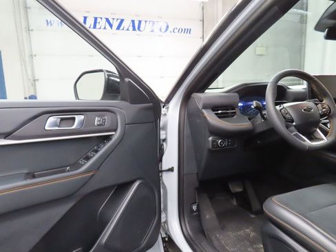 Used 2026 Ford Explorer Tremor w/ Tremor Convenience Package AWD/4WD image 51