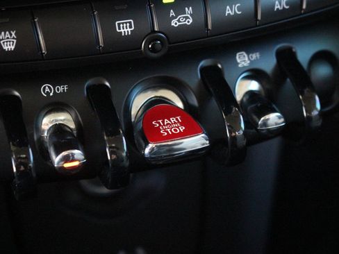 Used 2015 MINI Cooper S image 28