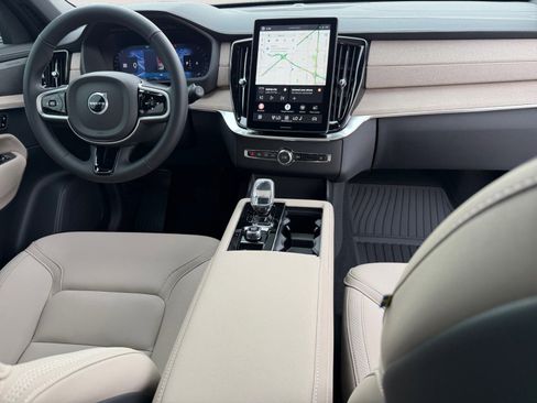 New 2026 Volvo XC90 B6 Plus w/ Protection Package Premier image 10