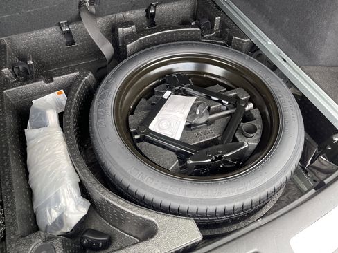 Certified 2025 Cadillac XT5 Premium Luxury image 46