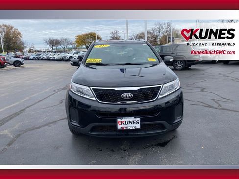 Used 2015 Kia Sorento LX image 12