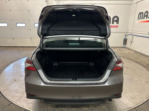 Used 2022 Toyota Camry LE image 16