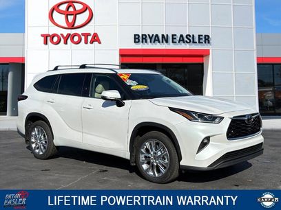 Used 2024 Toyota Highlander Limited