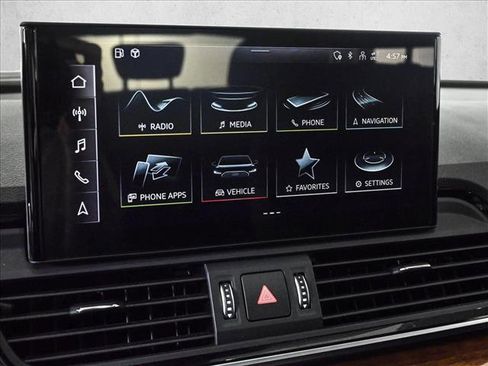 Used 2023 Audi Q5 2.0T Premium Plus w/ Premium Plus Package AWD/4WD image 15