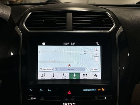 Used 2017 Ford Explorer Limited w/ Equipment Group 301A AWD/4WD image 24
