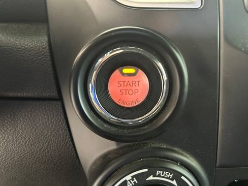 Used 2018 Nissan Titan SV w/ SV Convenience Package AWD/4WD image 49