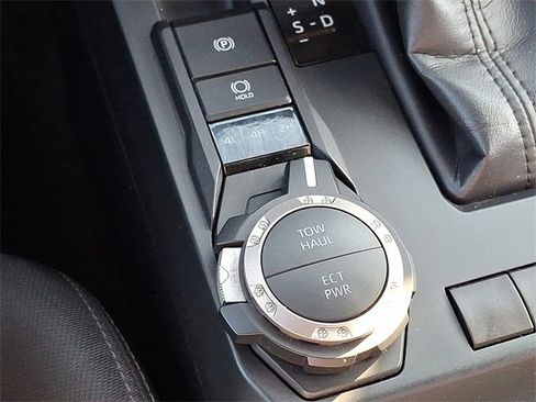 Certified 2025 Toyota Tacoma SR5 image 24