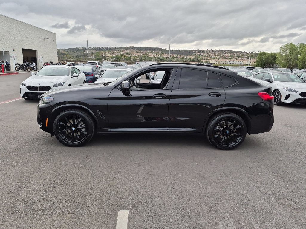 Certified 2025 BMW X4 xDrive30i w/ Premium Package AWD/4WD image 5