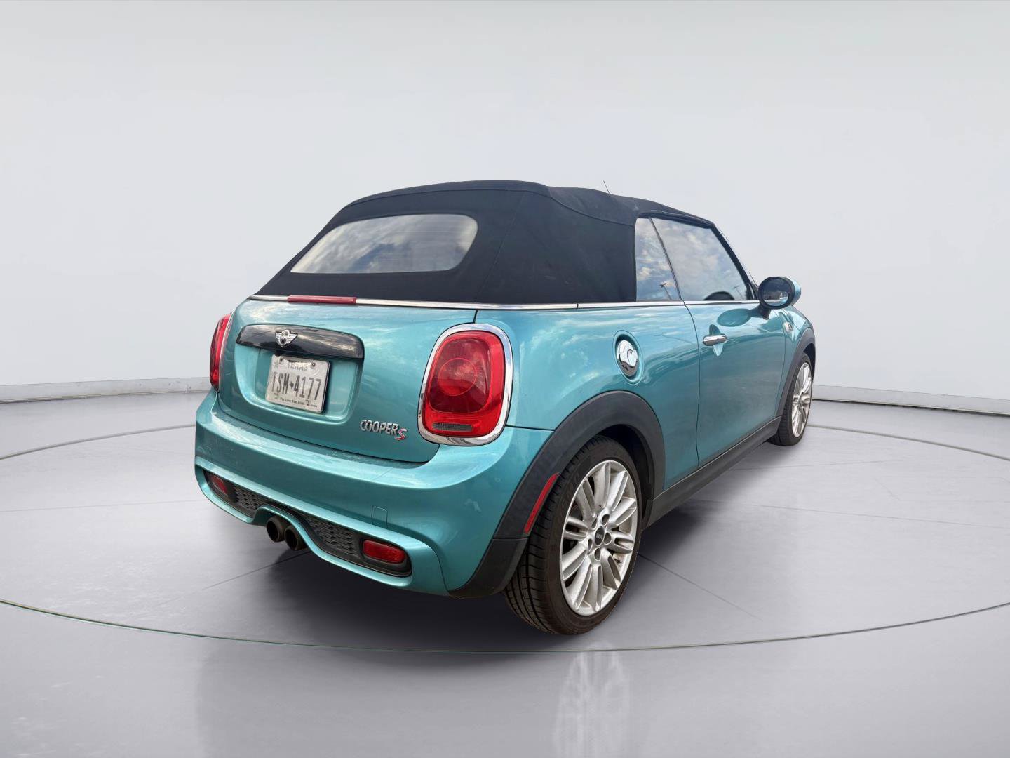 Used 2017 MINI Cooper S FWD image 3