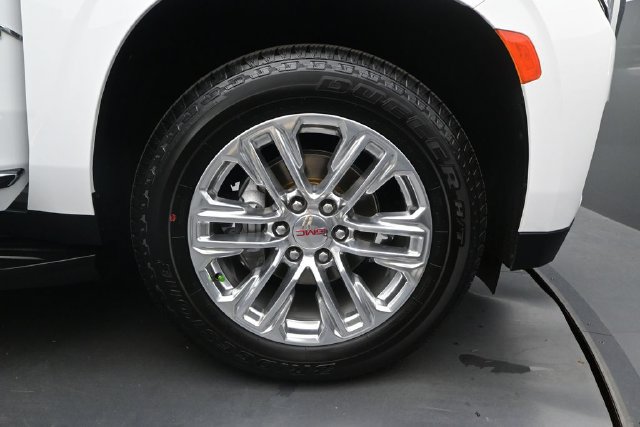 Used 2023 GMC Yukon SLT w/ SLT Premium Package RWD image 19