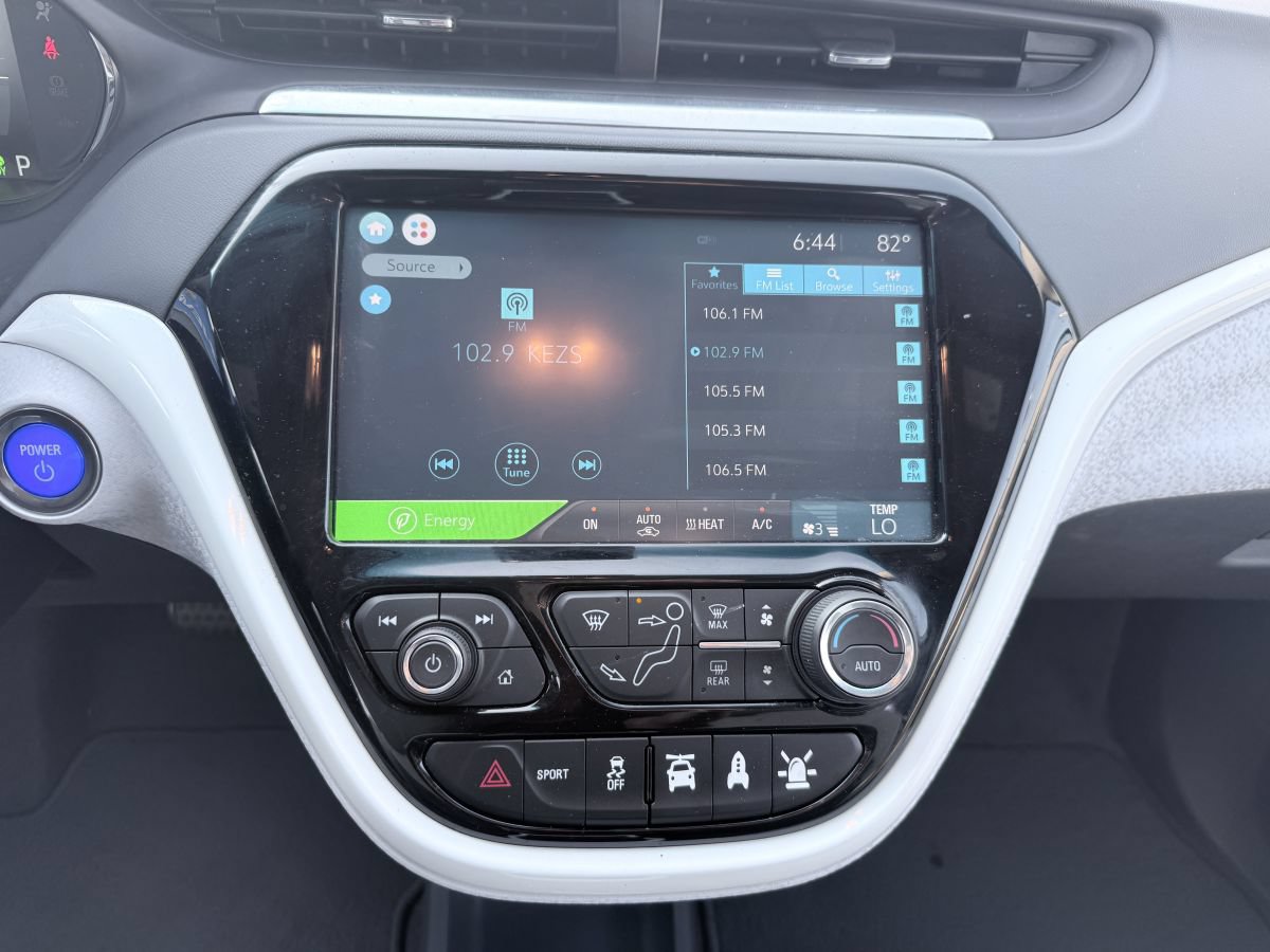 Used 2020 Chevrolet Bolt LT FWD image 11