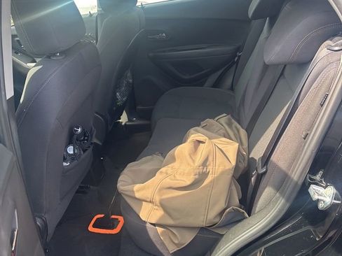 Used 2017 Chevrolet Trax LS image 7