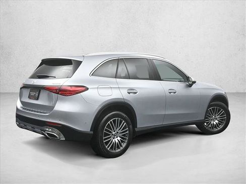 Certified 2026 Mercedes-Benz GLC 300 4MATIC image 2