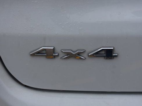 Used 2022 Jeep Compass Limited image 7