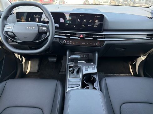 New 2026 Kia Sportage EX FWD image 9