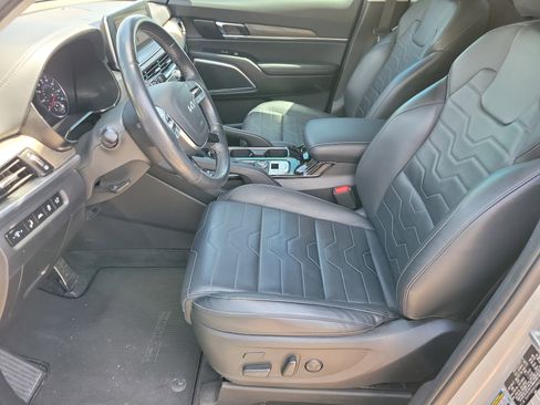 Used 2022 Kia Telluride SX w/ SX Prestige Package AWD/4WD image 5