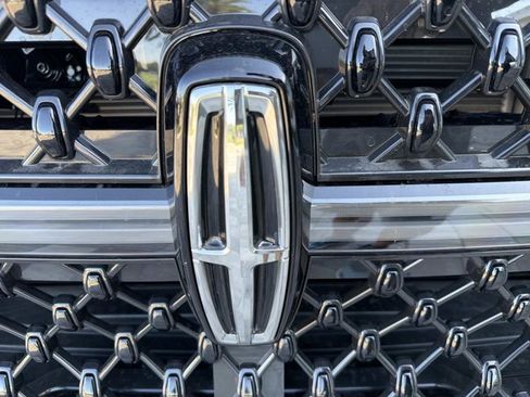 New 2026 Lincoln Navigator L Reserve AWD/4WD image 7