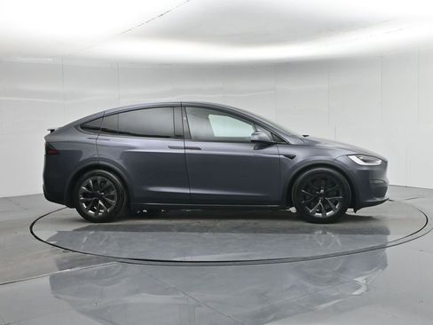 Used 2023 Tesla Model X image 28