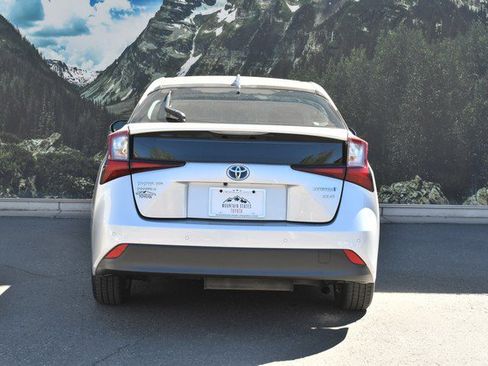 Certified 2019 Toyota Prius XLE w/ Carpet Mat Package image 10