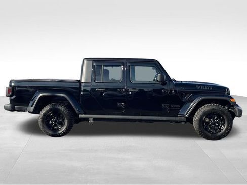 Used 2022 Jeep Gladiator Sport image 8