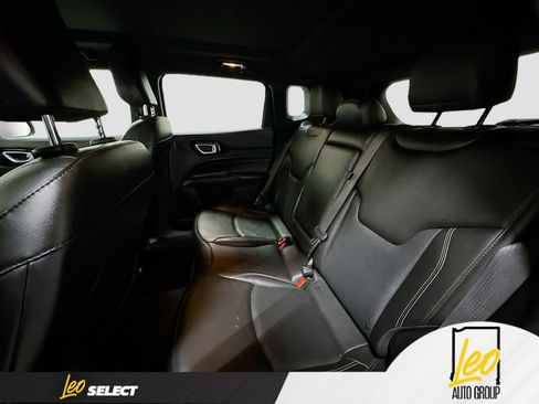 Used 2022 Jeep Compass High Altitude AWD/4WD image 29