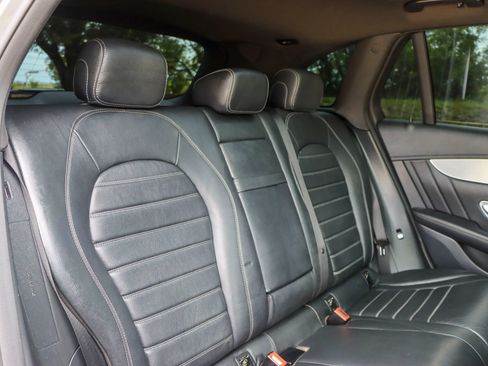 Used 2018 Mercedes-Benz GLC 43 AMG 4MATIC image 19