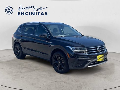 Certified 2023 Volkswagen Tiguan SE FWD image 7