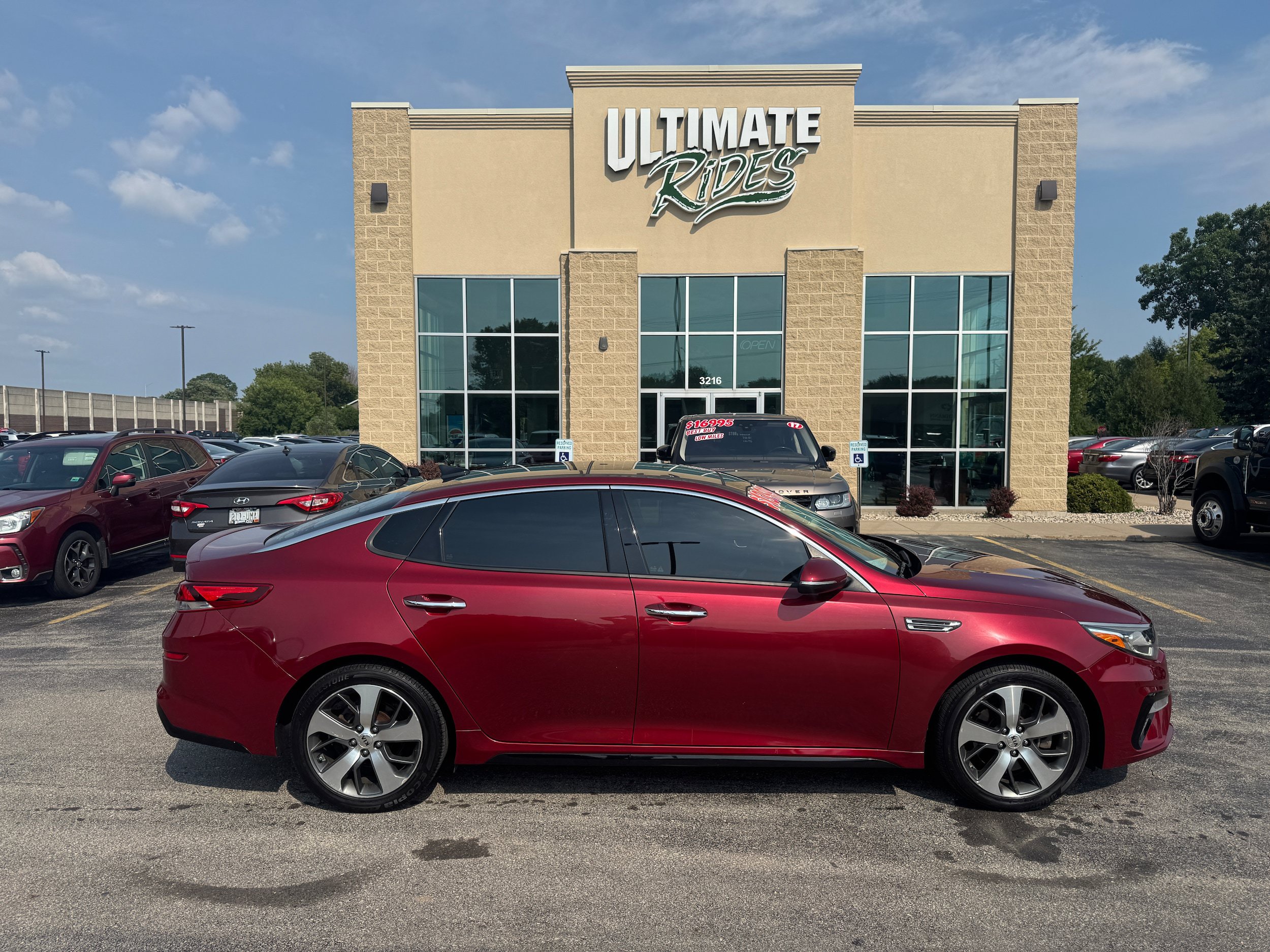 Used 2019 Kia Optima S w/ S Panoramic Sunroof Package FWD image 1
