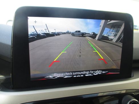 Used 2020 Ford Escape SE image 25