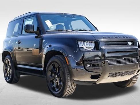 Certified 2025 Land Rover Defender 90 X-Dynamic SE AWD/4WD image 3