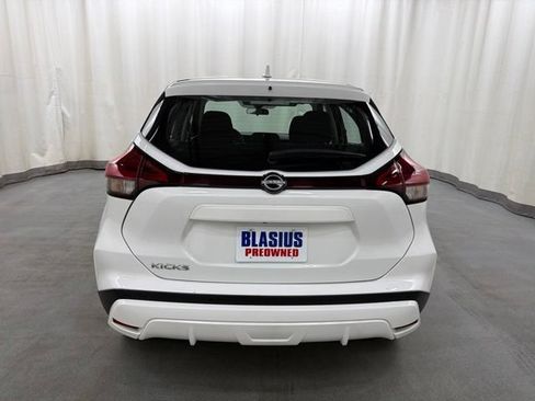 Used 2024 Nissan Kicks S FWD image 5
