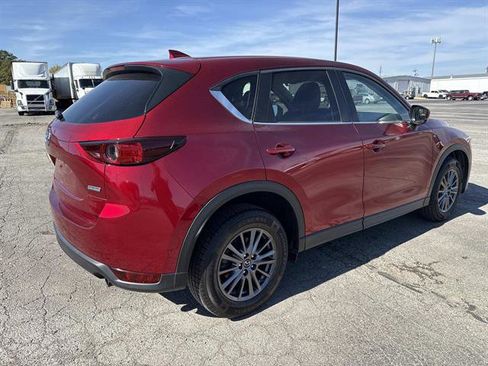Used 2017 MAZDA CX-5 Touring image 3
