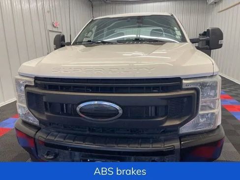 Used 2022 Ford F250 XL w/ Power Equipment Group image 8