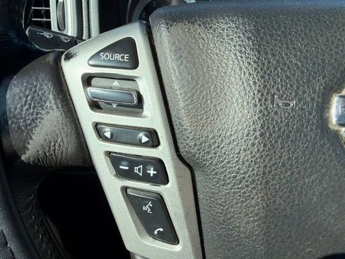 Used 2019 Nissan Titan SV w/ SV Convenience Package AWD/4WD image 20