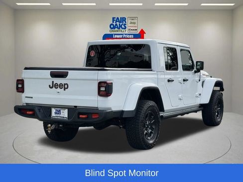 Used 2023 Jeep Gladiator Mojave w/ Safety Group AWD/4WD image 8