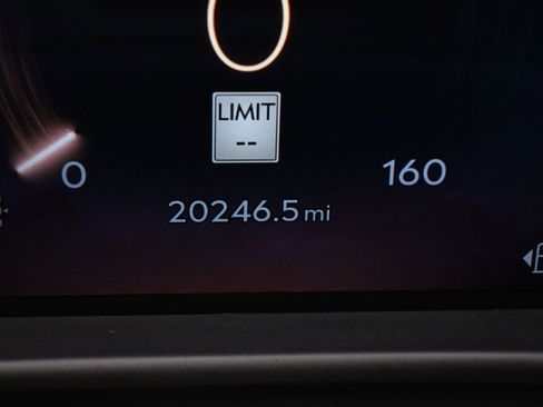 Used 2025 Lincoln Aviator Reserve w/ Equipment Group 201A image 27