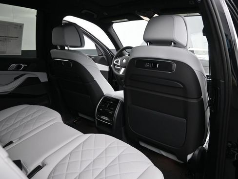 New 2027 BMW X7 xDrive40i AWD/4WD image 24
