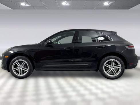 Used 2024 Porsche Macan AWD/4WD image 2