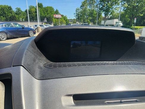 Used 2018 Ford Transit 350 XLT image 11