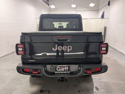 Used 2022 Jeep Gladiator Rubicon w/ LED Lighting Group AWD/4WD image 8