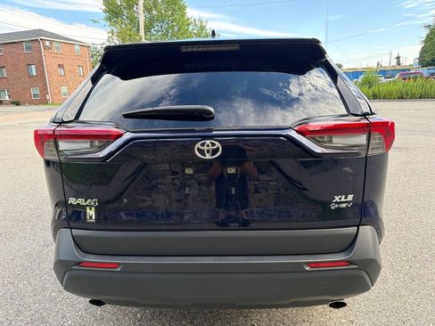Used 2025 Toyota RAV4 XLE w/ Convenience Package AWD/4WD image 6