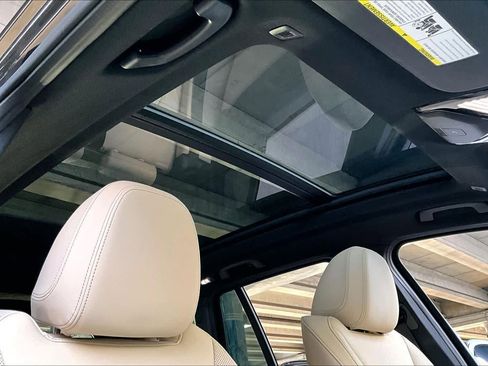 Used 2024 BMW X3 sDrive30i w/ Convenience Package image 13