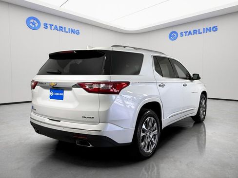 Used 2020 Chevrolet Traverse Premier FWD image 8