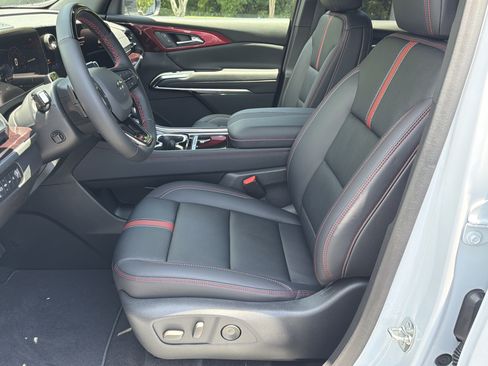 New 2026 Chevrolet Traverse RS AWD/4WD image 9