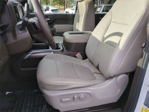 Used 2021 Chevrolet Silverado 2500 LTZ w/ LTZ Convenience Package image 11