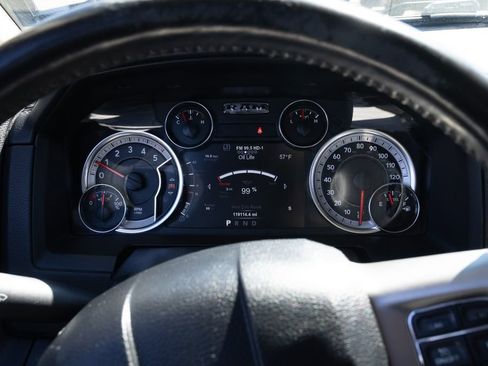 Used 2018 RAM 1500 Laramie w/ Convenience Group AWD/4WD image 13