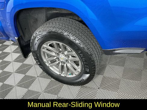 Used 2023 Chevrolet Colorado LT w/ LT Convenience Package II image 39