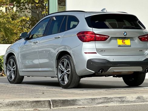Used 2019 BMW X1 sDrive28i w/ M Sport Package FWD image 5